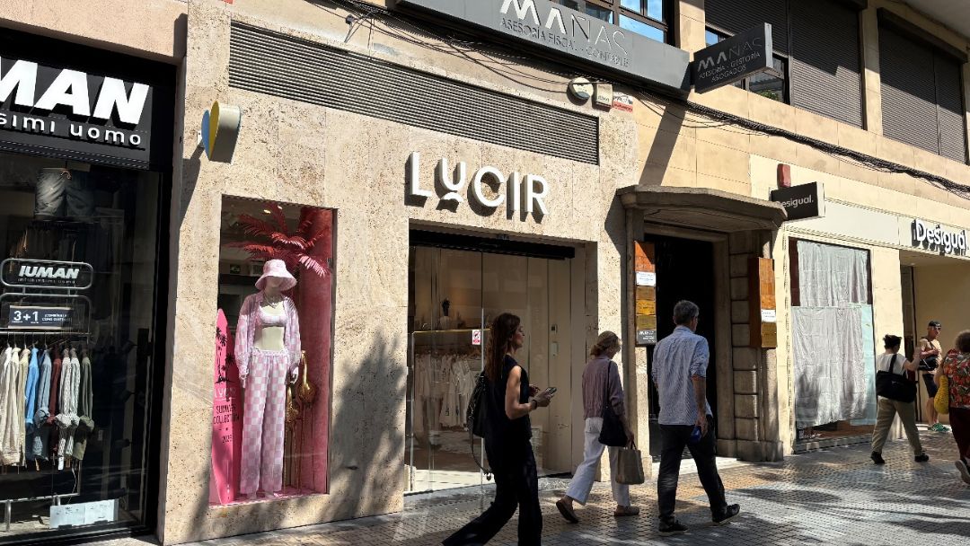 Lucir llega a Valencia con Grupo Alain y abre en Calle Colón 7